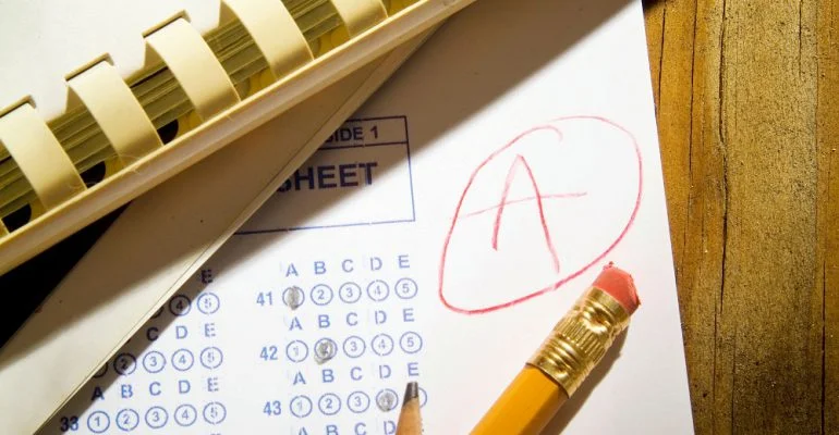 10 Steps to Getting into Ivy League & Top Universities